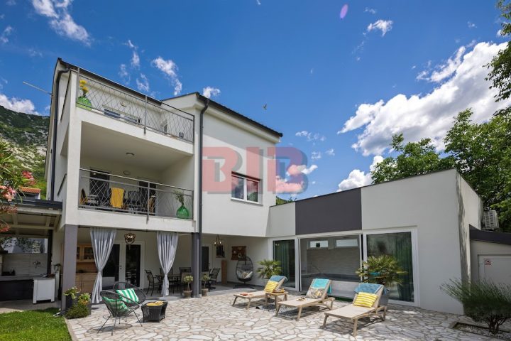 Dům na prodej 340 m² – Crikvenica