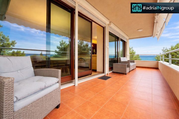 Flat For sale — Podstrana