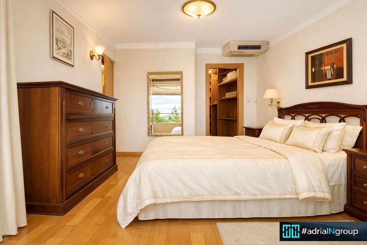 Flat For sale - SPLITSKO-DALMATINSKA PODSTRANA