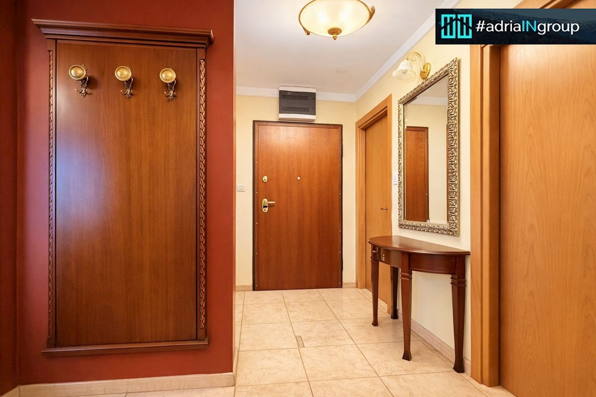 Flat For sale - SPLITSKO-DALMATINSKA PODSTRANA