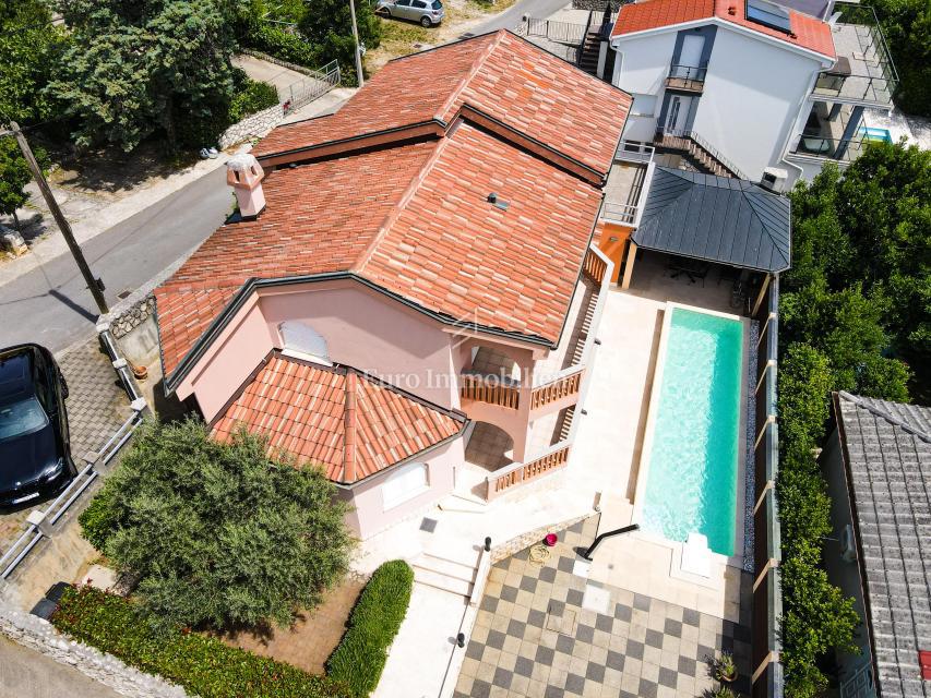 Kuća Na prodaju - PRIMORSKO-GORANSKA NOVI VINODOLSKI