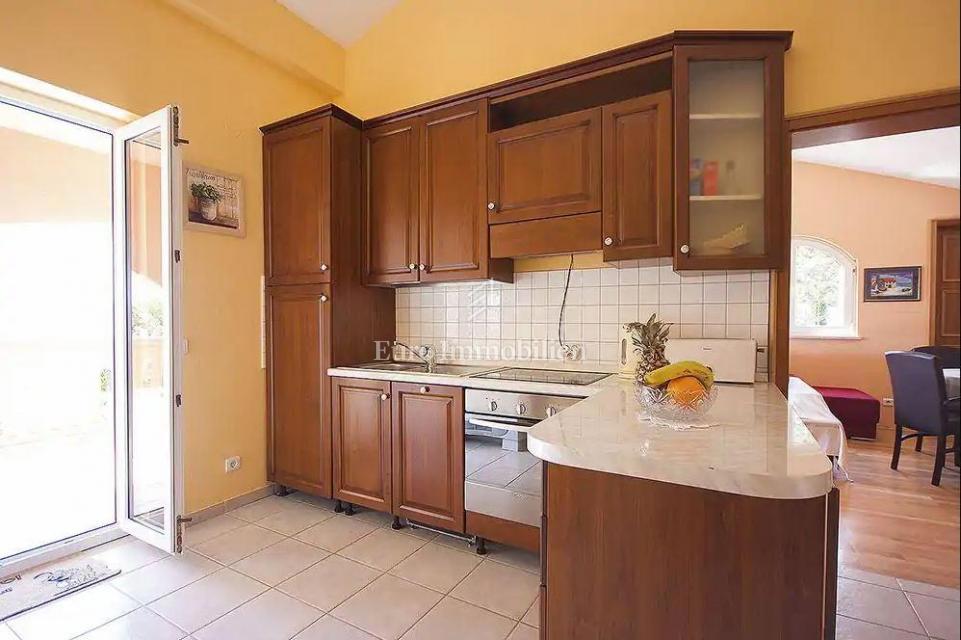 Kuća Na prodaju - PRIMORSKO-GORANSKA NOVI VINODOLSKI