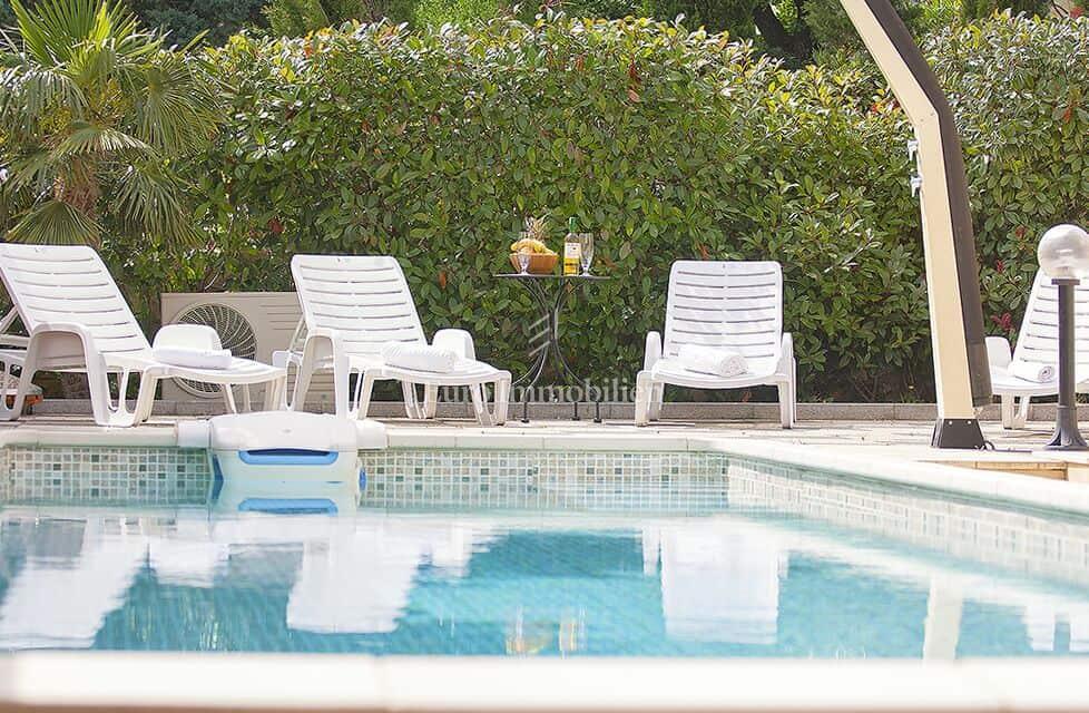Kuća Na prodaju - PRIMORSKO-GORANSKA NOVI VINODOLSKI
