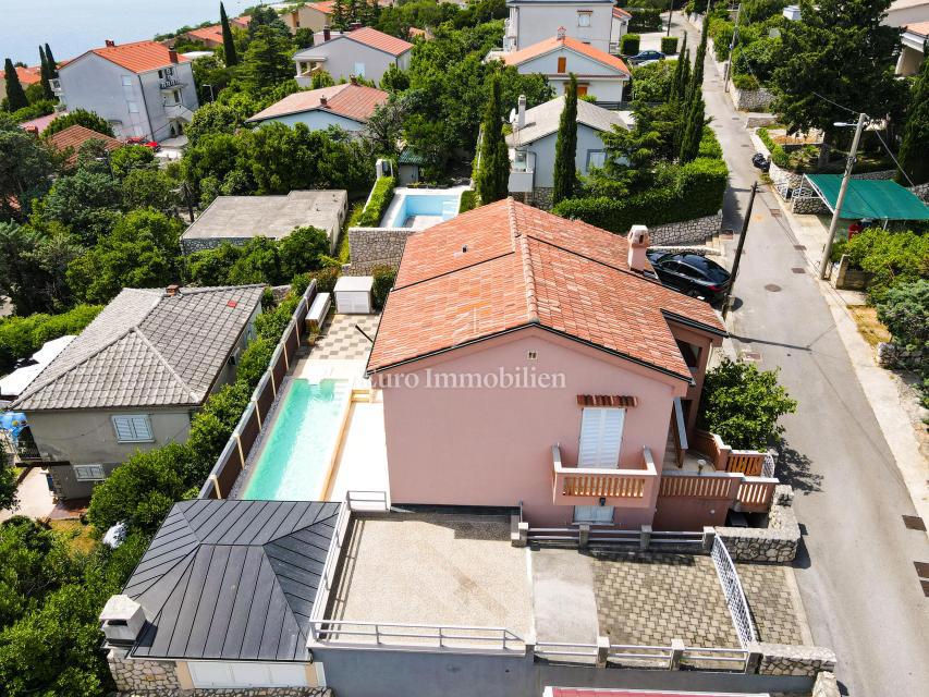 Kuća Na prodaju - PRIMORSKO-GORANSKA NOVI VINODOLSKI