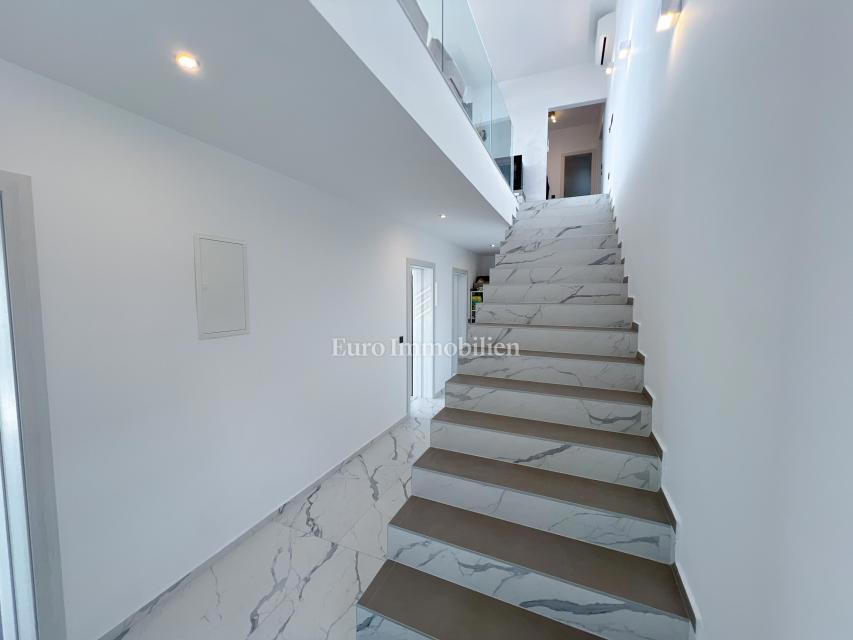 House For sale - PRIMORSKO-GORANSKA CRIKVENICA