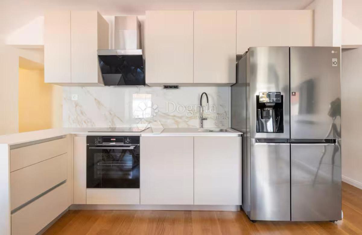 Flat For sale - Splitsko-dalmatinska Split - foto 1/19