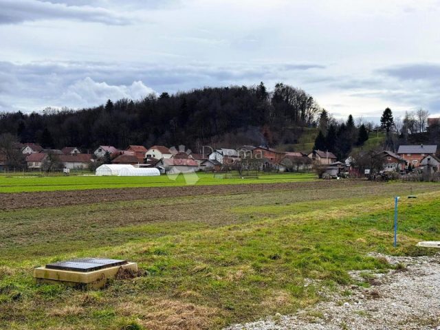 Pozemek na prodej 730 m² – Maruševec