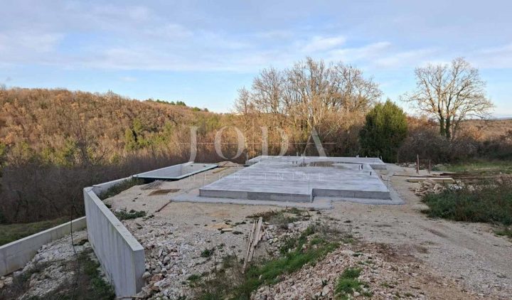 Land for sale 1673 m² – Labin