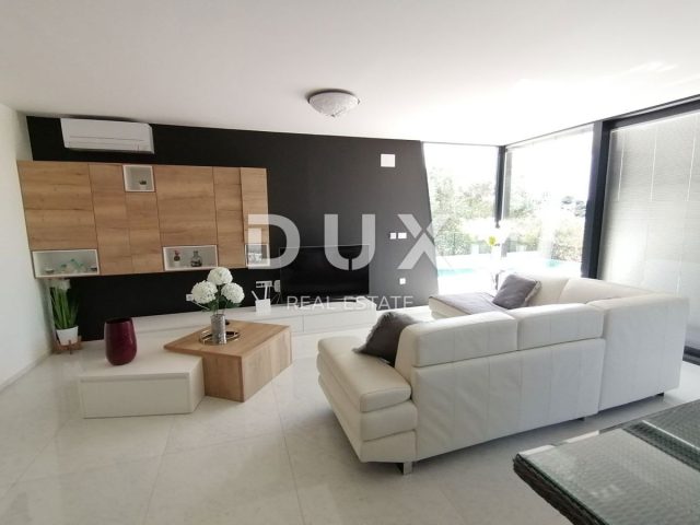 Flat for sale 206 m² – Pula