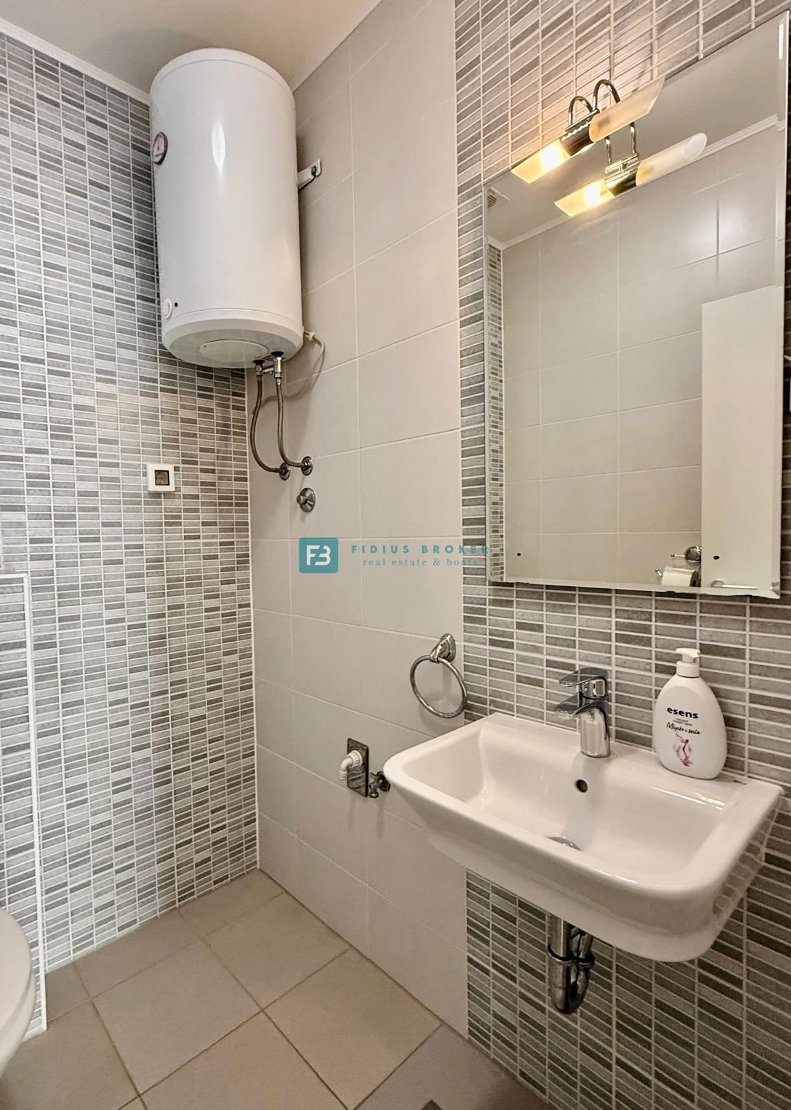 House For sale - ŠIBENSKO-KNINSKA VODICE