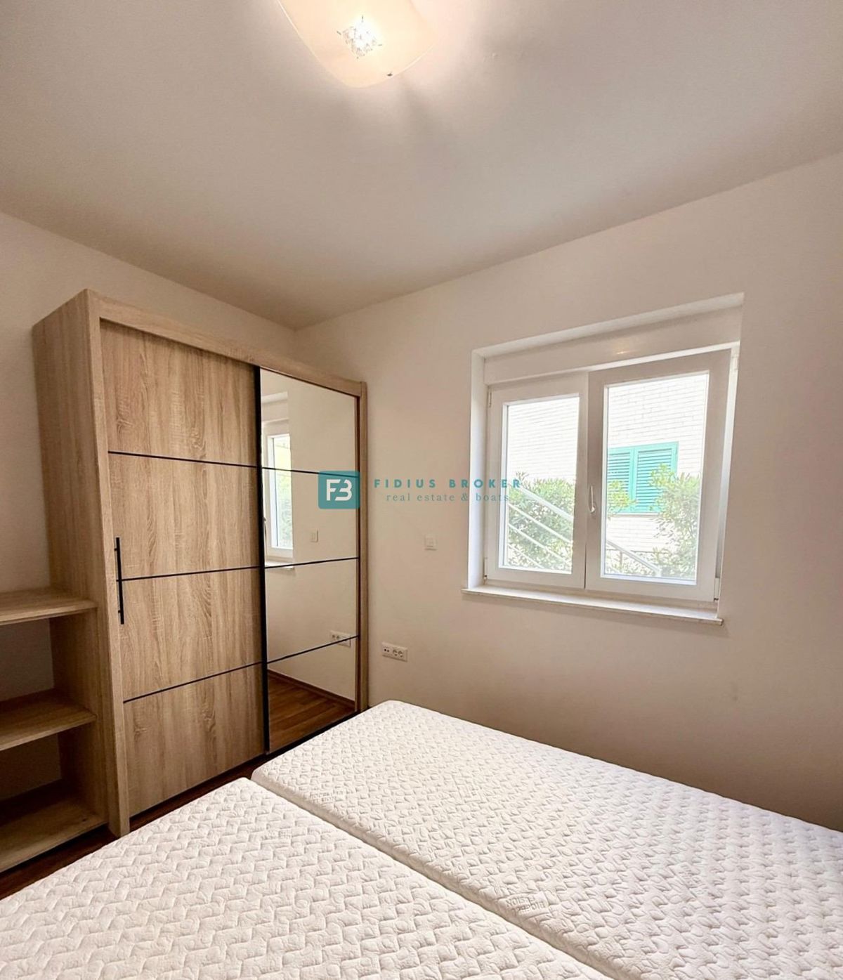 House For sale - ŠIBENSKO-KNINSKA VODICE