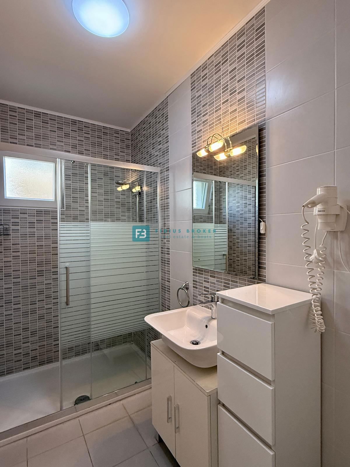 House For sale - ŠIBENSKO-KNINSKA VODICE