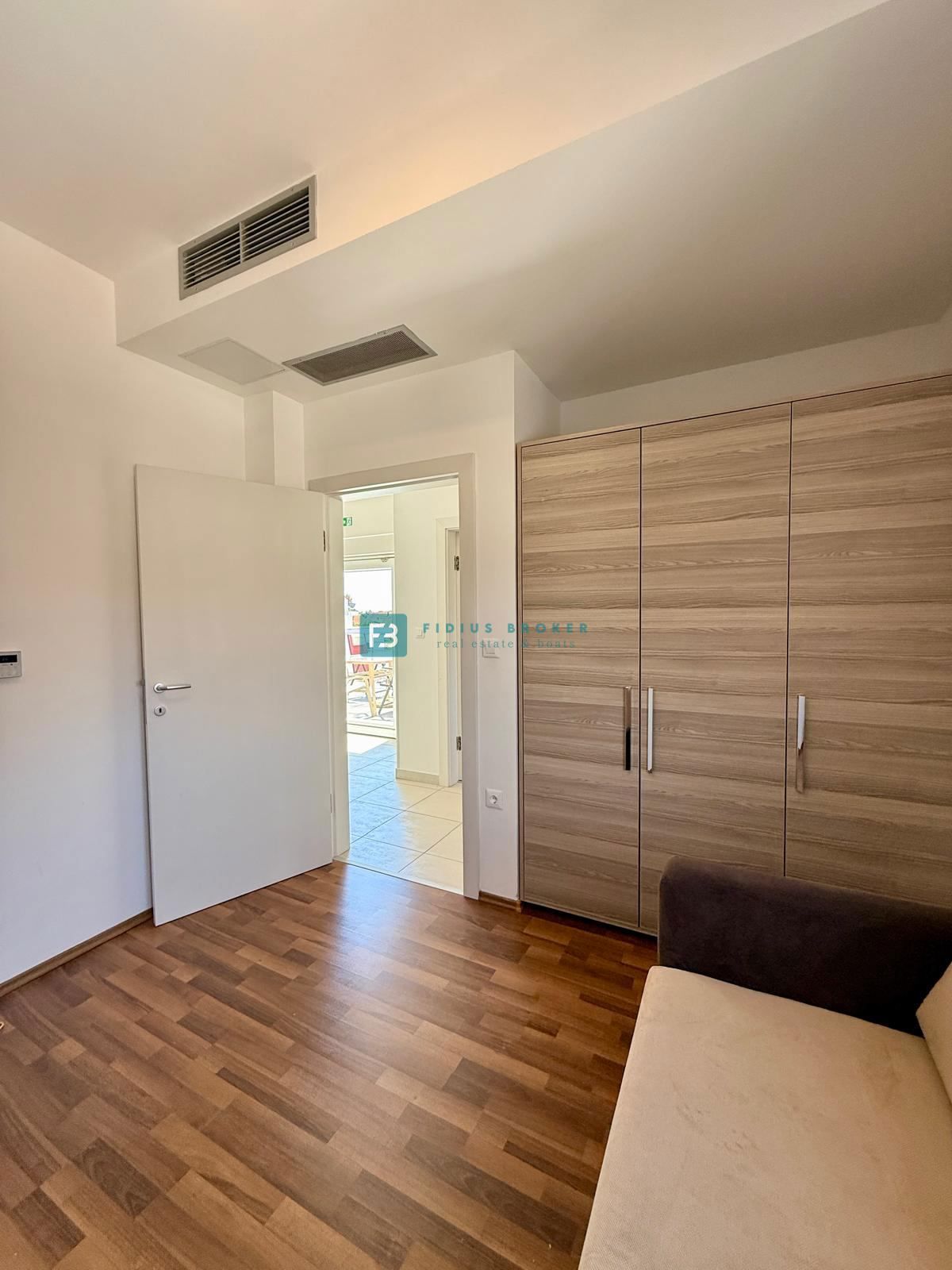 House For sale - ŠIBENSKO-KNINSKA VODICE