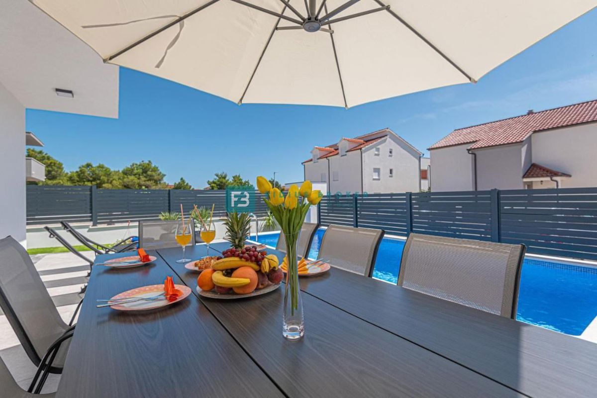 Kuća Na prodaju - ŠIBENSKO-KNINSKA VODICE