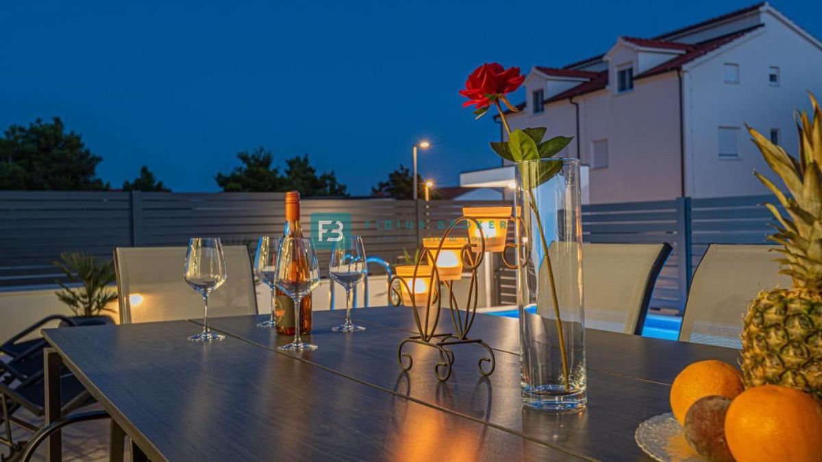 Kuća Na prodaju - ŠIBENSKO-KNINSKA VODICE