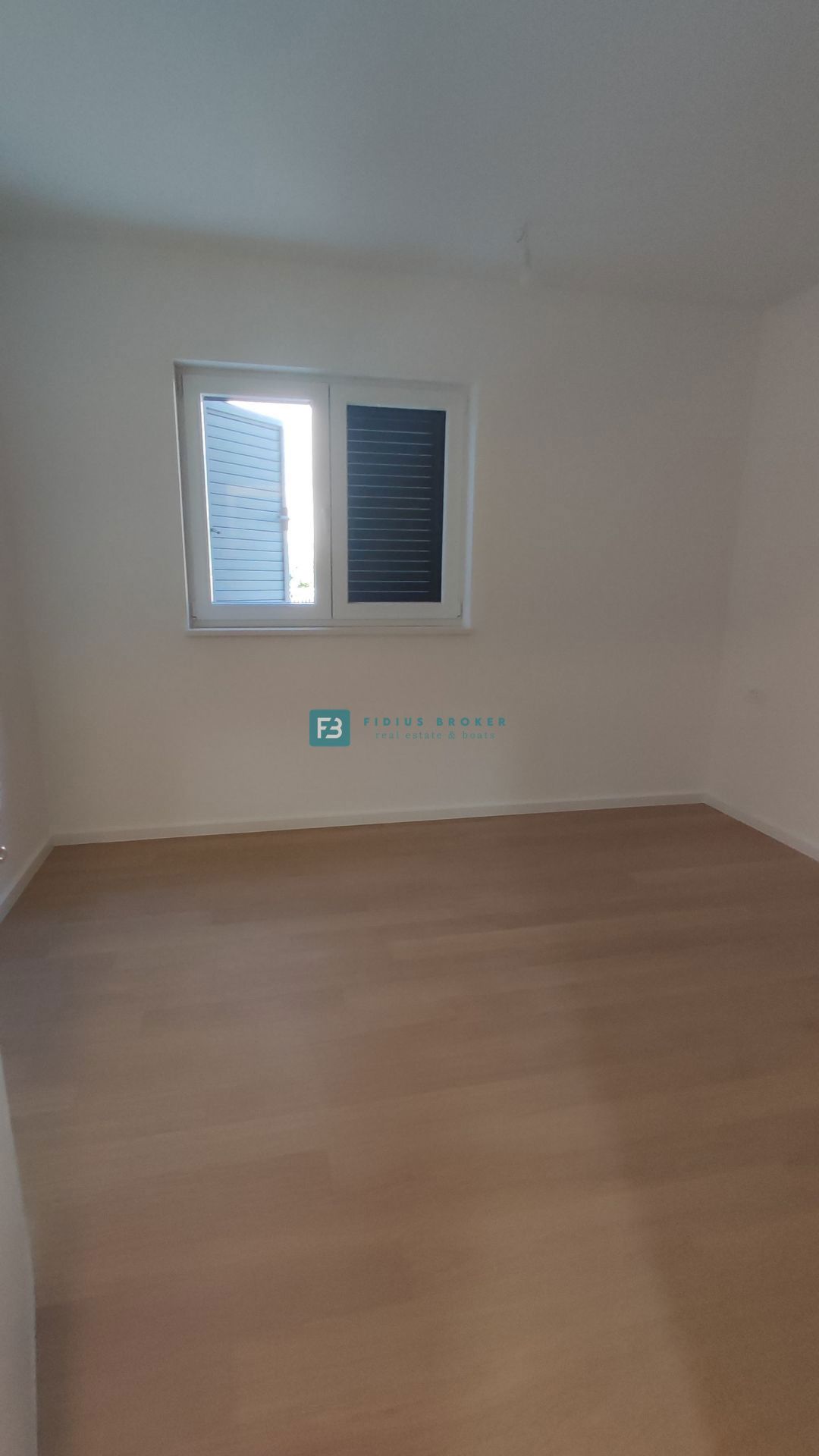 Flat For sale - ŠIBENSKO-KNINSKA VODICE