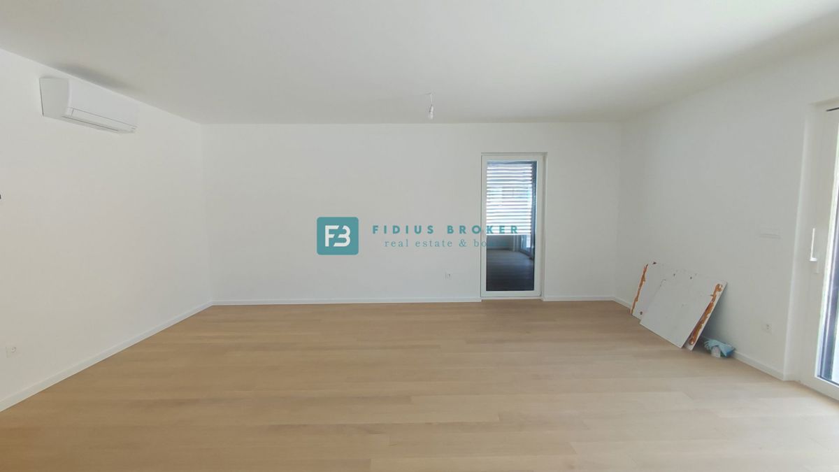 Flat For sale - ŠIBENSKO-KNINSKA VODICE