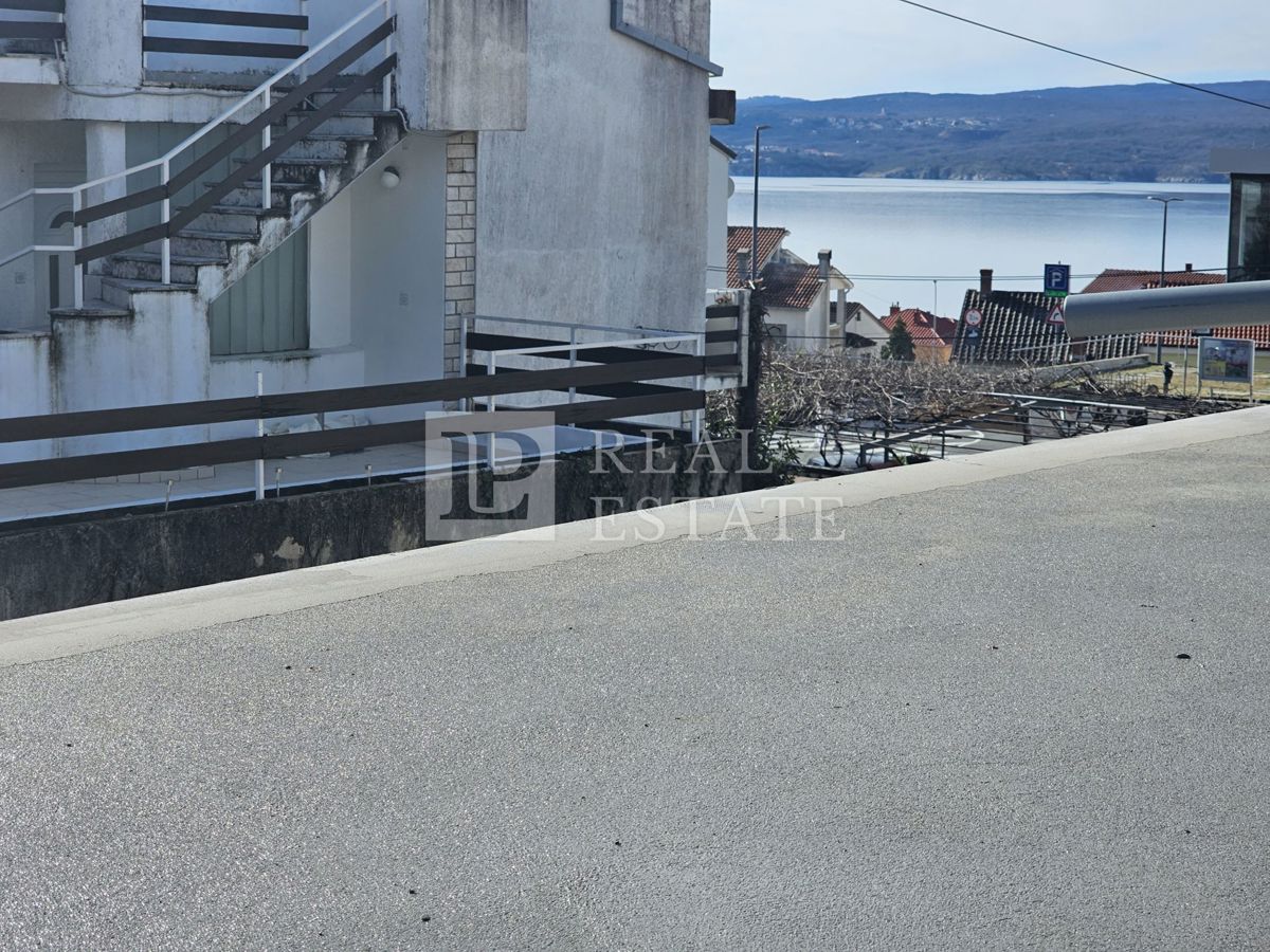 Stan Na prodaju - PRIMORSKO-GORANSKA CRIKVENICA