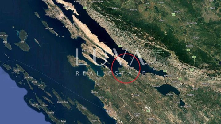 Pozemok na predaj 3825 m² – Ražanac