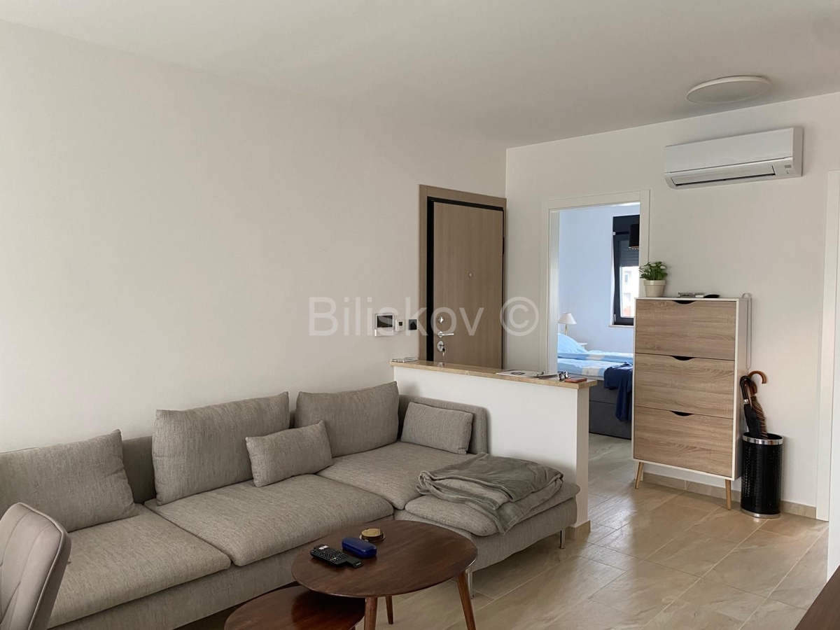 Appartement À louer - Grad Zagreb Zagreb - foto 2/10