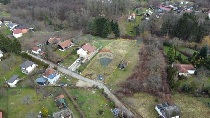 Zemljište na prodaju 1956 m² – Velika Gorica