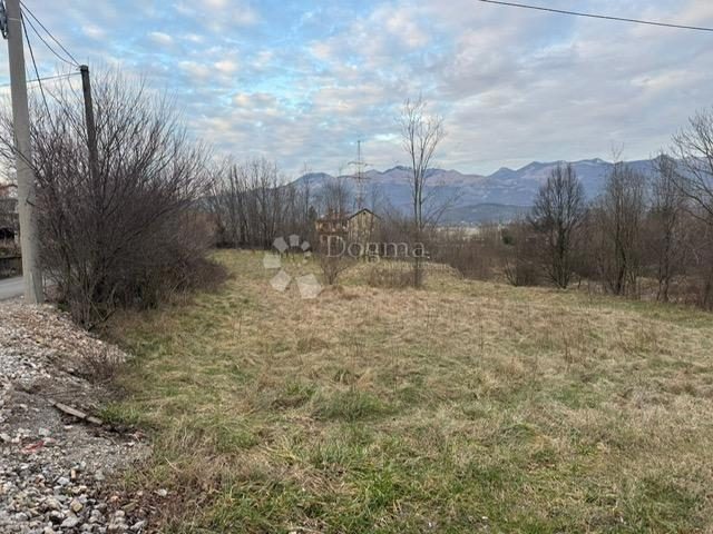 Land for sale 1657 m² – Klana