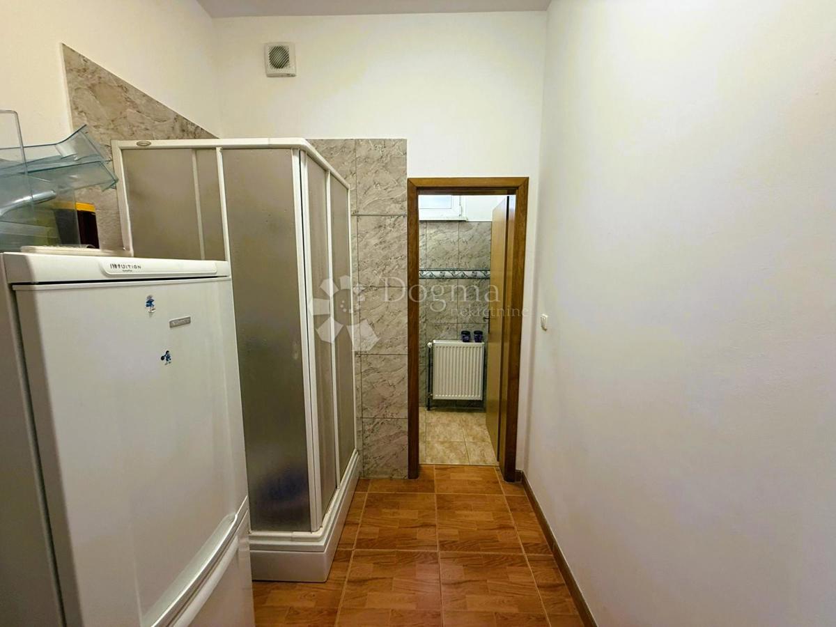Locaux commerciaux À louer - VARAŽDINSKA TRNOVEC BARTOLOVEČKI