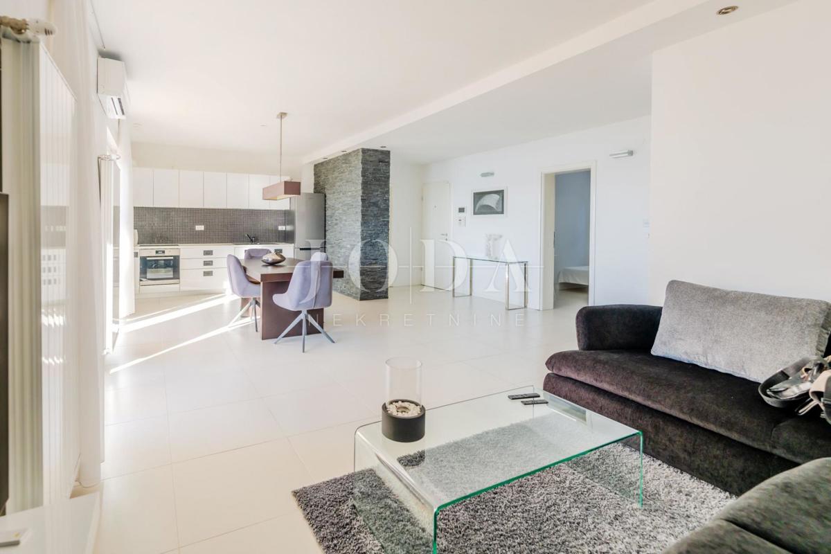 Casa In vendita - Primorsko-goranska Crikvenica - foto 1/47