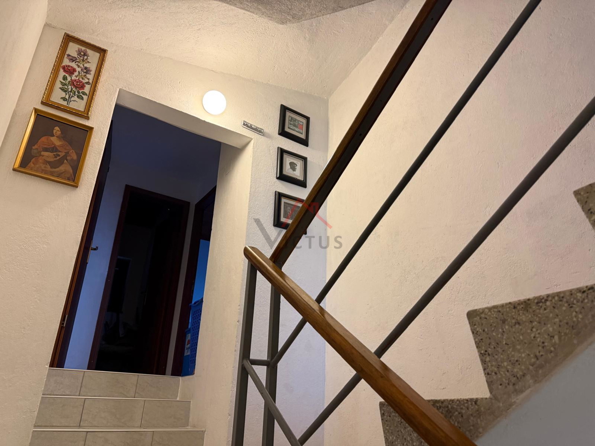 Dom Na predaj - PRIMORSKO-GORANSKA CRIKVENICA