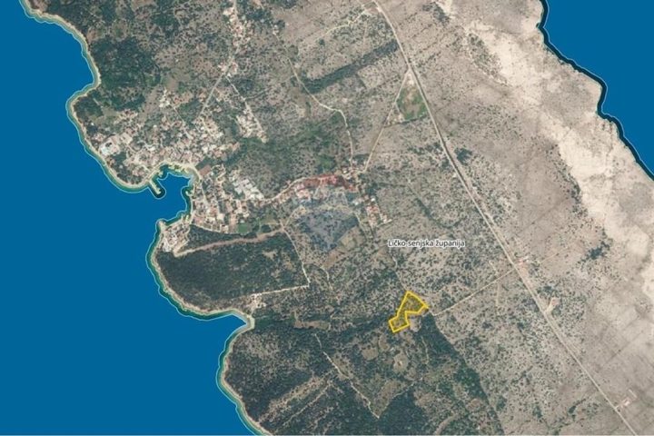 Land for sale 8332 m² – Novalja