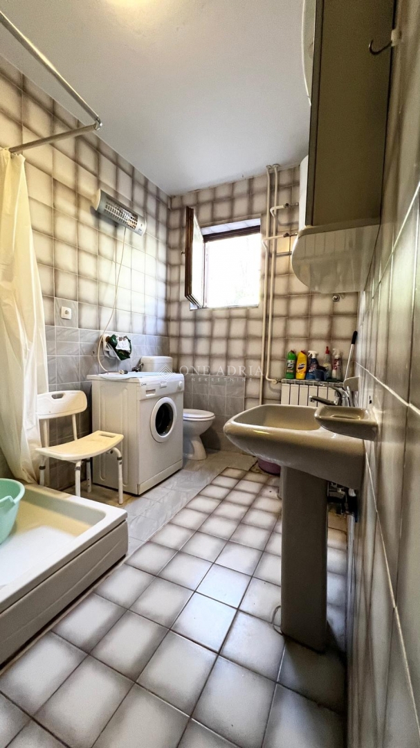 Apartment Zu verkaufen - PRIMORSKO-GORANSKA KASTAV