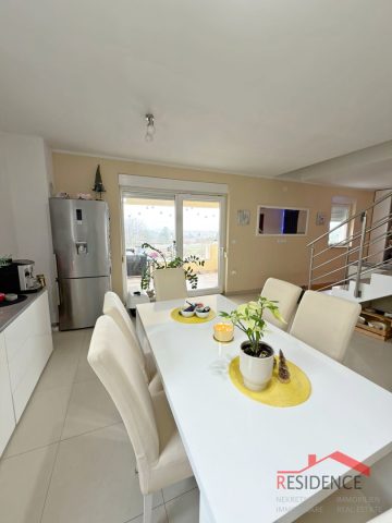 Flat for sale 98 m² – Pula