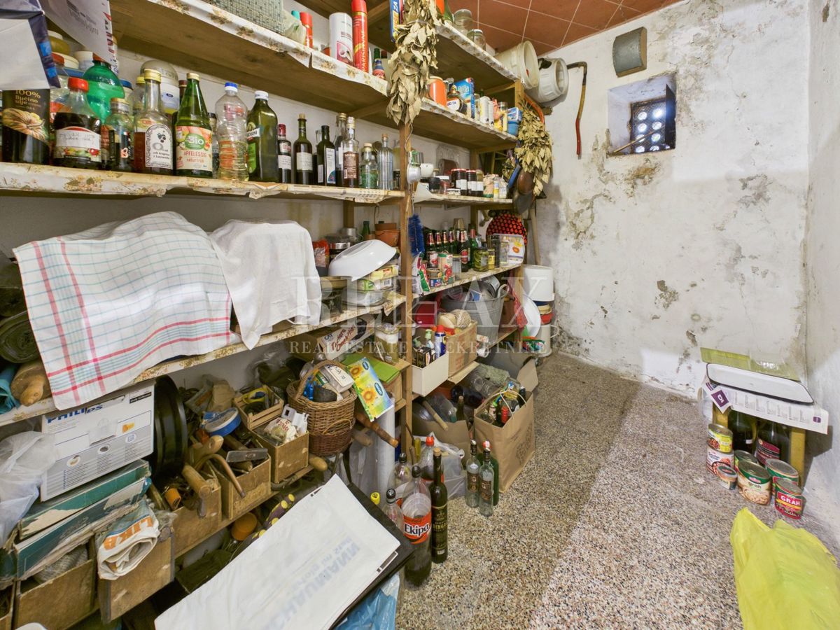 Kuća Na prodaju - PRIMORSKO-GORANSKA VINODOLSKA OPĆINA