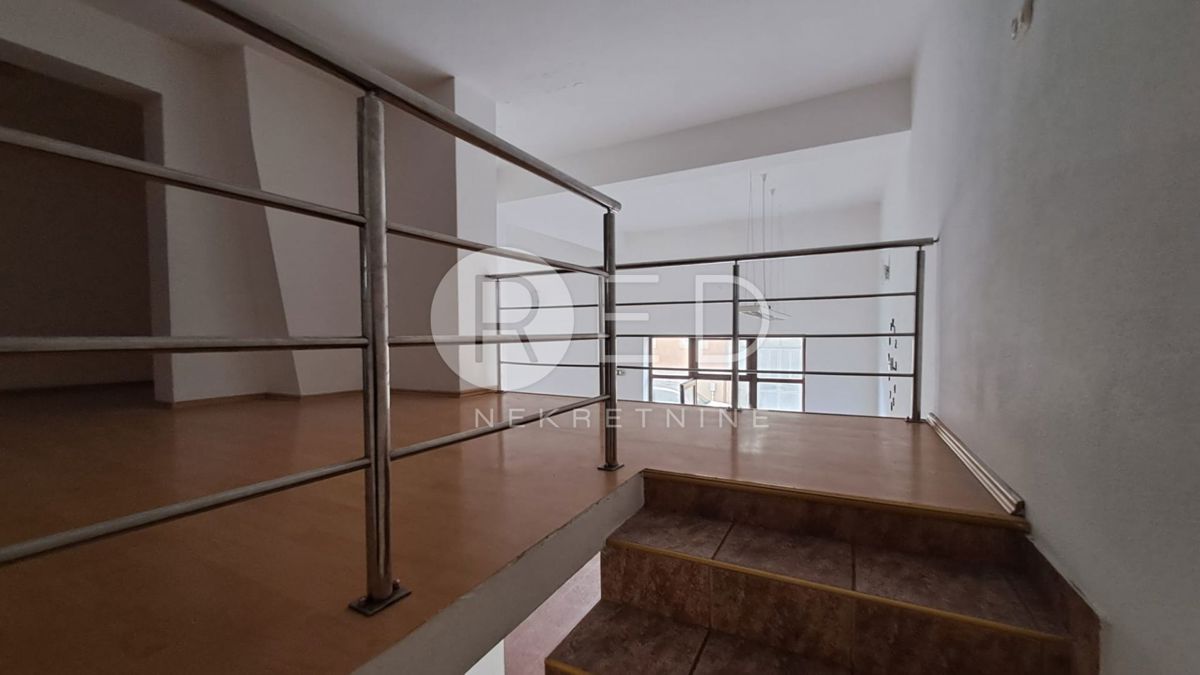 Commerciale In vendita - POŽEŠKO-SLAVONSKA POŽEGA