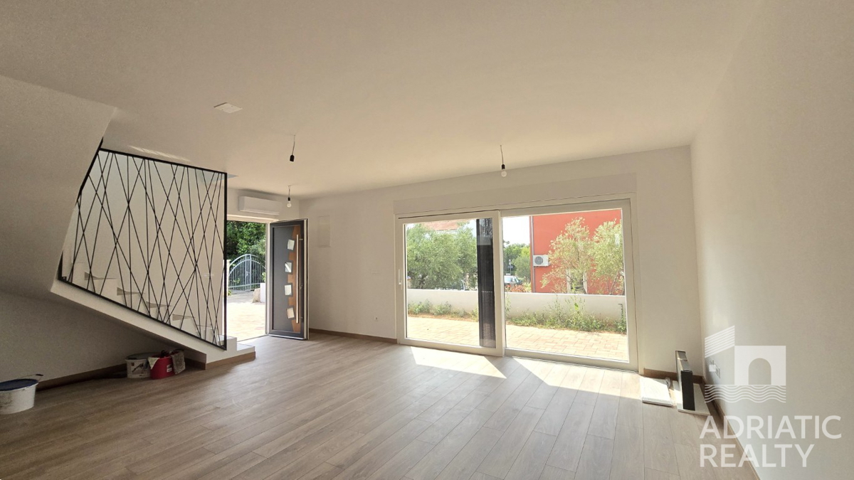 Flat For sale - ŠIBENSKO-KNINSKA VODICE