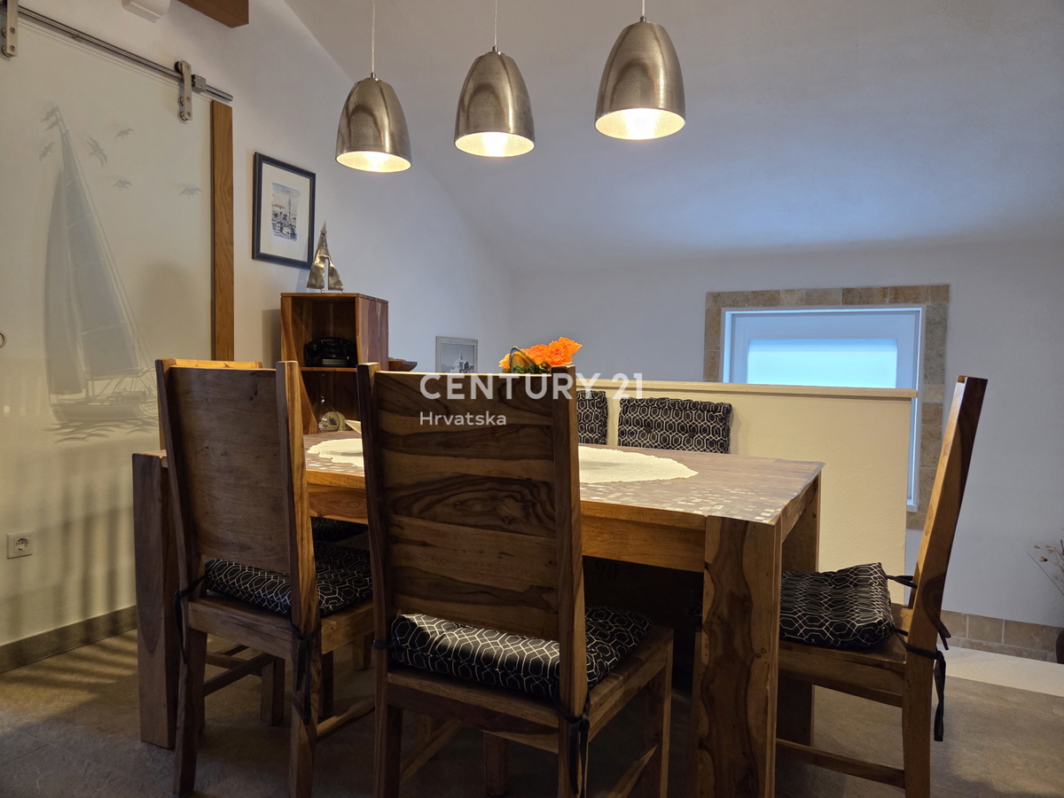 Haus Zu verkaufen - ŠIBENSKO-KNINSKA PRIMOŠTEN