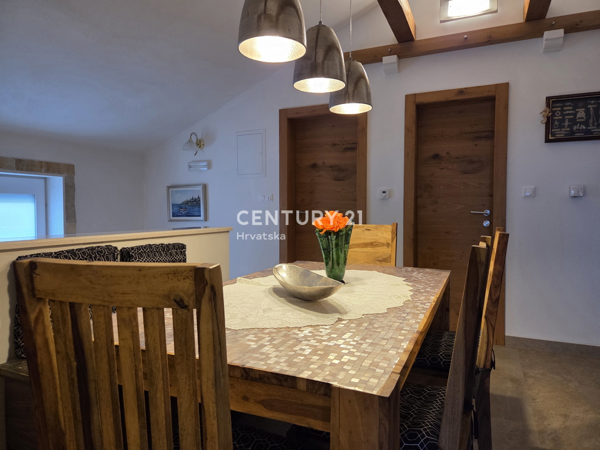 Haus Zu verkaufen - ŠIBENSKO-KNINSKA PRIMOŠTEN