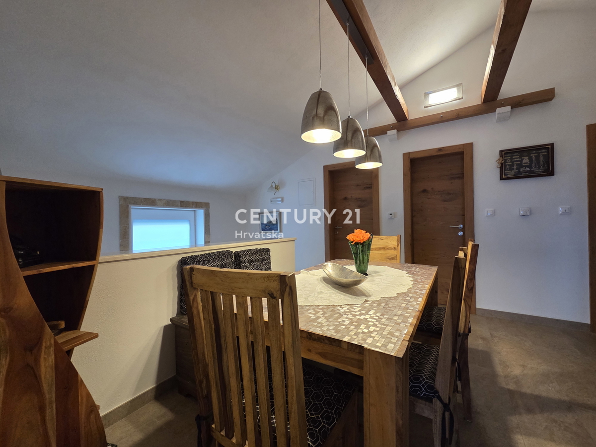 Haus Zu verkaufen - ŠIBENSKO-KNINSKA PRIMOŠTEN
