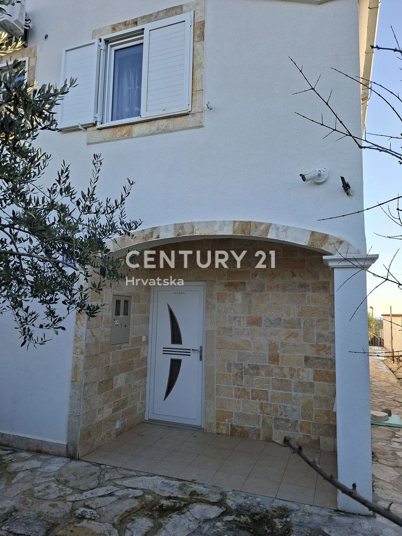 Haus Zu verkaufen - ŠIBENSKO-KNINSKA PRIMOŠTEN