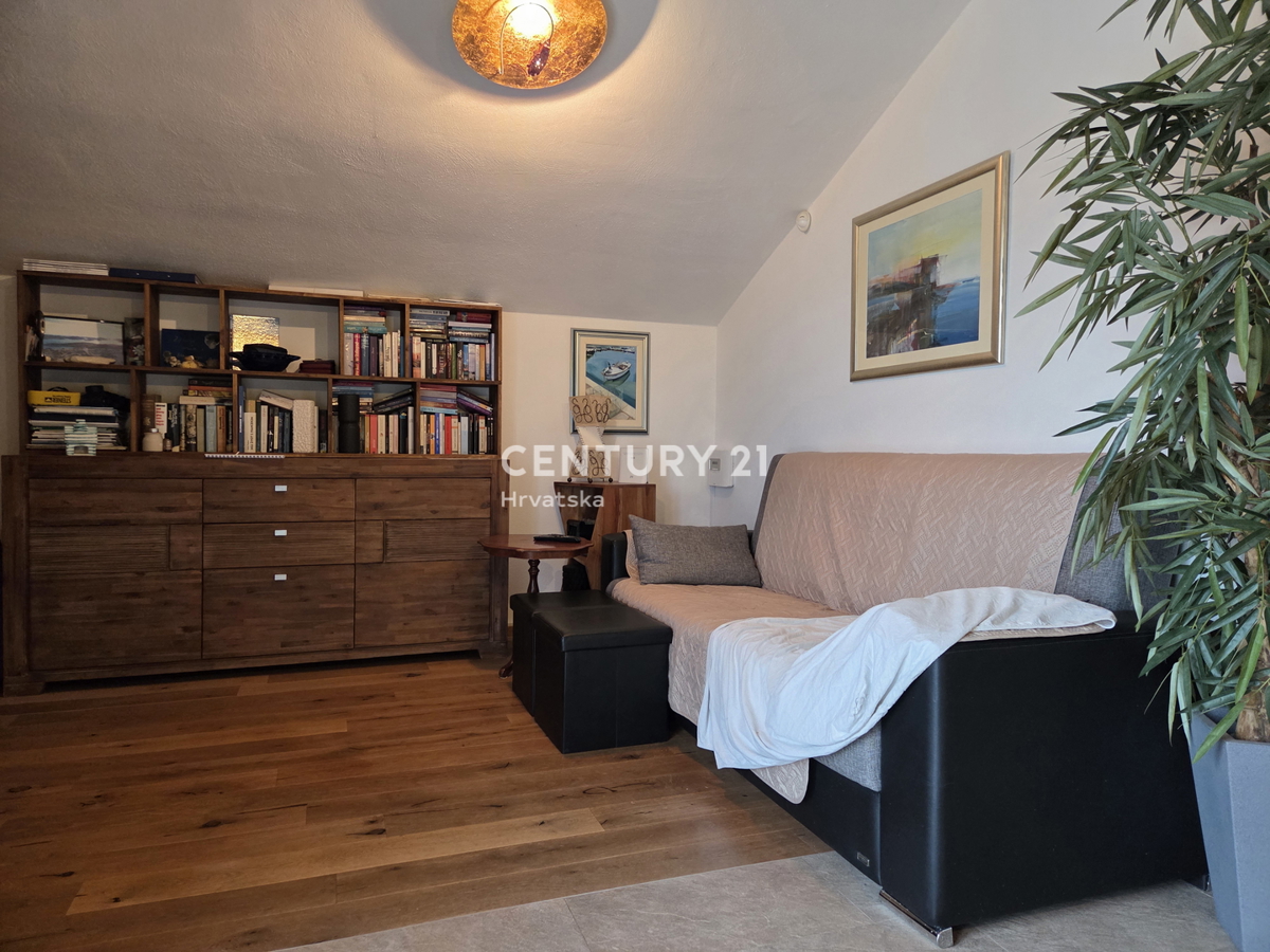 Haus Zu verkaufen - ŠIBENSKO-KNINSKA PRIMOŠTEN