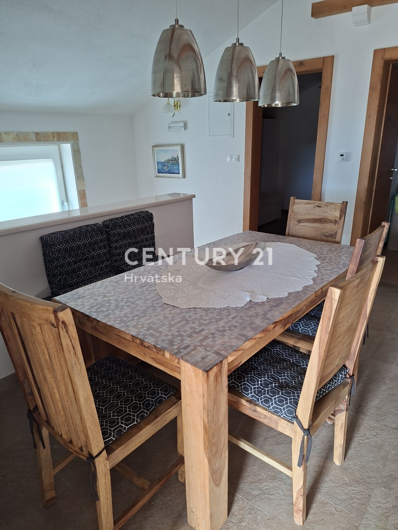 Haus Zu verkaufen - ŠIBENSKO-KNINSKA PRIMOŠTEN