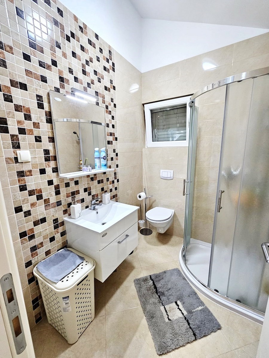 Apartmán Na predaj - ŠIBENSKO-KNINSKA ROGOZNICA
