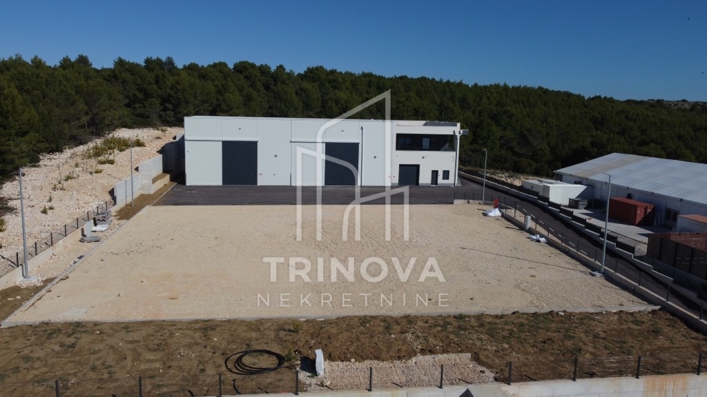 Poslovni prostor Na prodaju - ZADARSKA BIBINJE