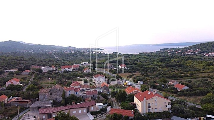 Pozemok na predaj 1411 m² – Pašman