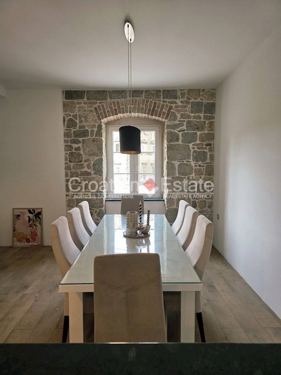Flat For rent - SPLITSKO-DALMATINSKA SPLIT