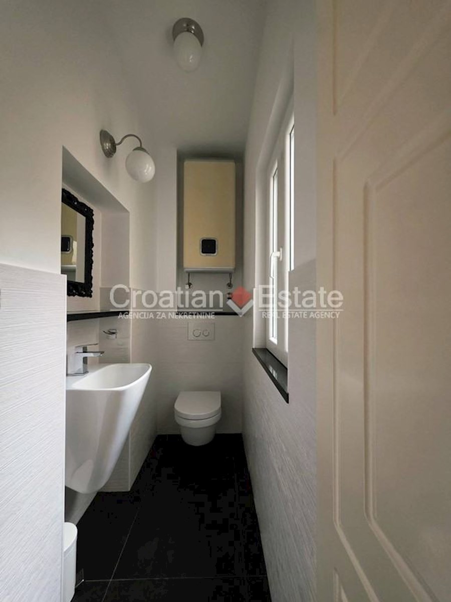 Flat For rent - SPLITSKO-DALMATINSKA SPLIT