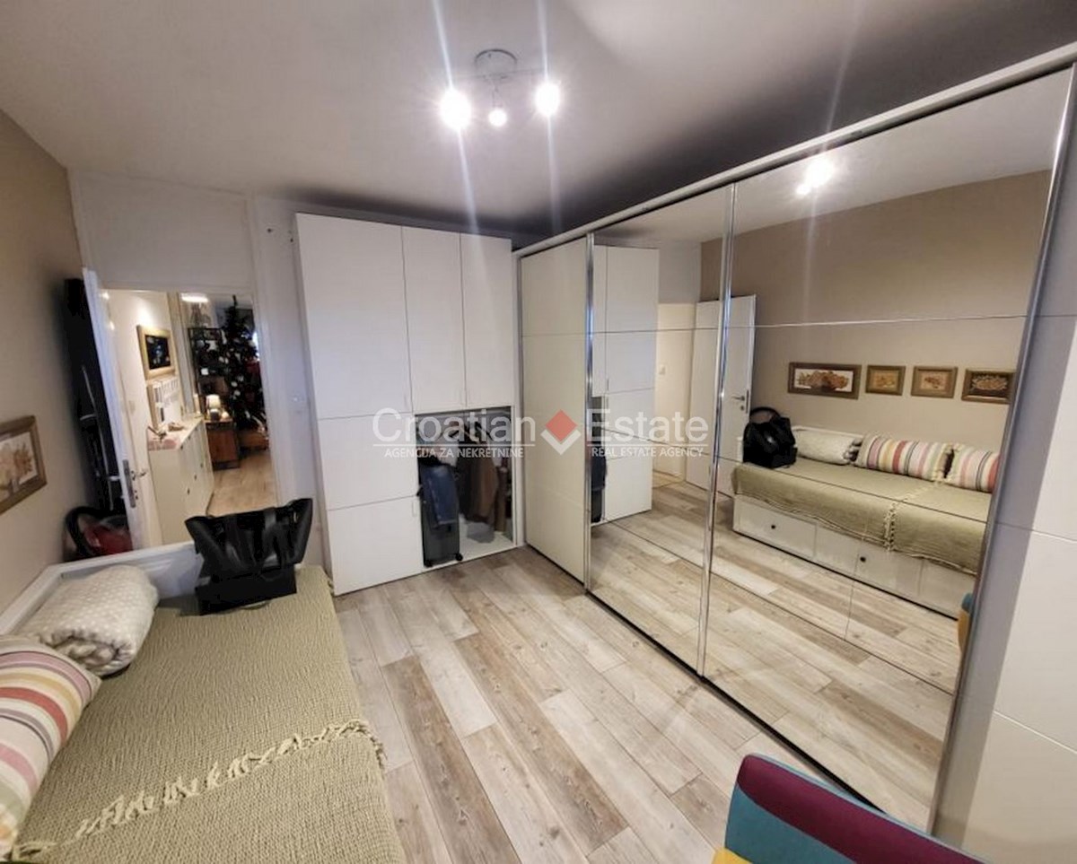 Flat For sale - SPLITSKO-DALMATINSKA SPLIT