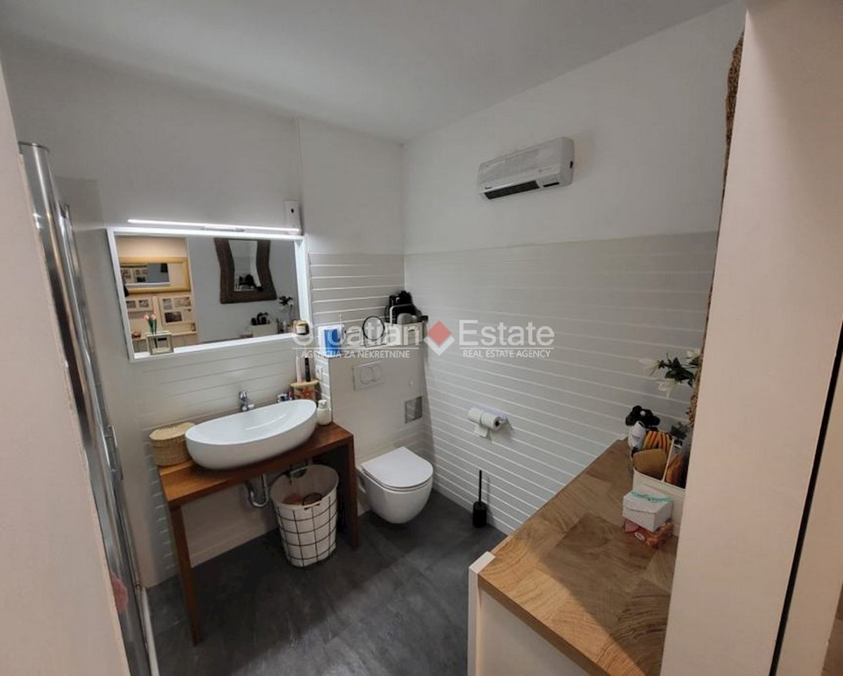 Flat For sale - SPLITSKO-DALMATINSKA SPLIT