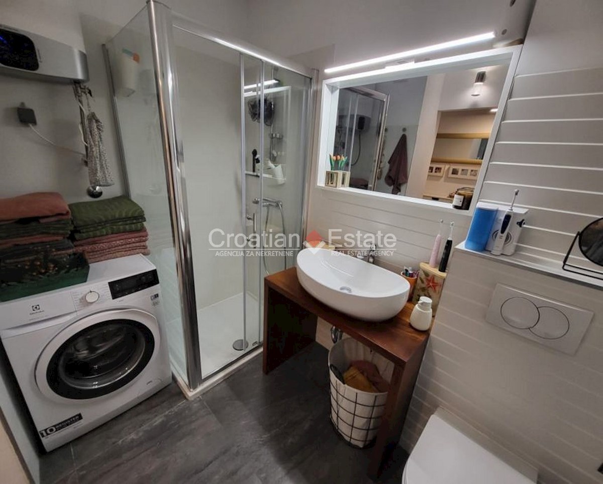Flat For sale - SPLITSKO-DALMATINSKA SPLIT