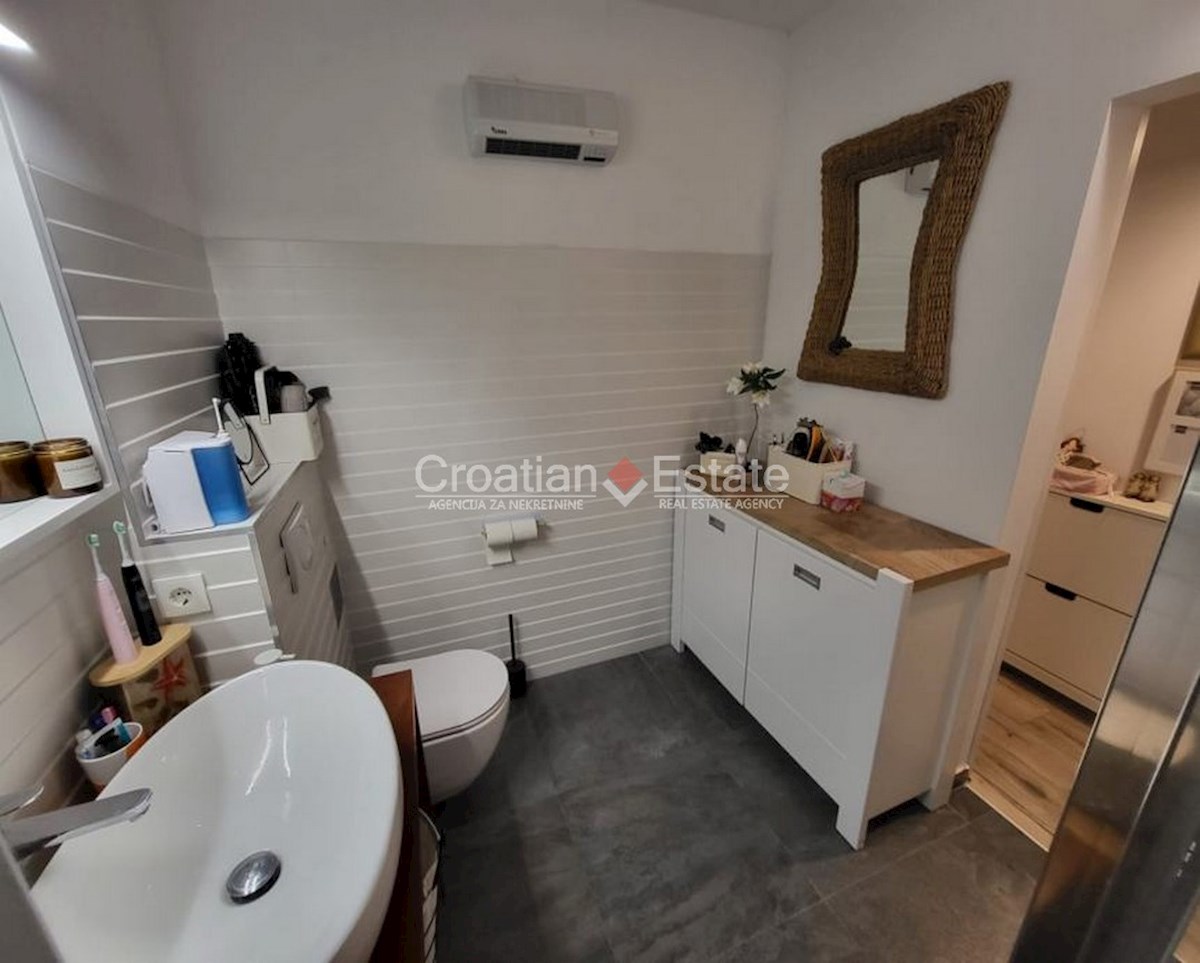 Flat For sale - SPLITSKO-DALMATINSKA SPLIT
